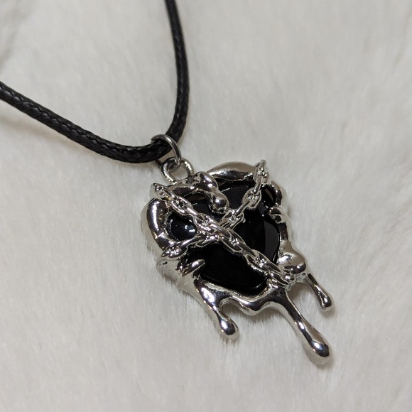 Handmade Jewelry Gothic Heart Shaped Dripping Silver Pendant On A